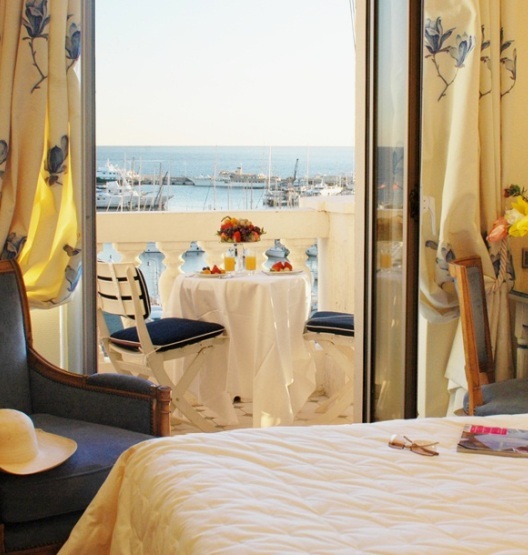 See Dunia - شوف الدنيا  :  Hotels in Cannes - فنادق في كان  