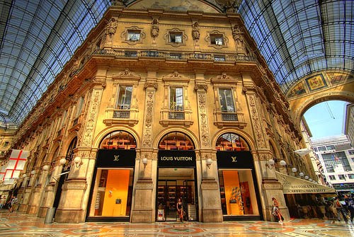 See Dunia - شوف الدنيا   : Milan - تسوق  في ميلانو