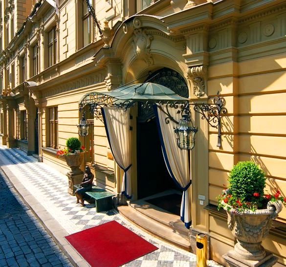    See Dunia - شوف الدنيا  :  Hotels in  Prague   - فنادق في براغ      