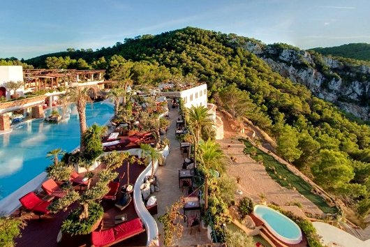 See Dunia - شوف الدنيا  :  Hotels in Ibiza   فنادق في  إيبيزا   