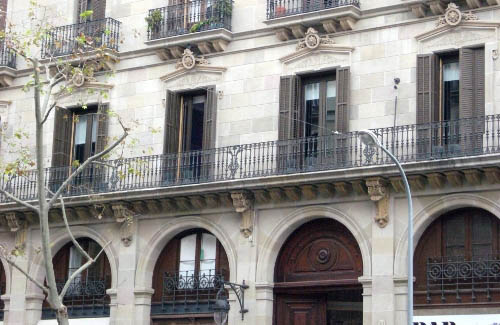    See Dunia - شوف الدنيا  :  Hotels in Barcelona - فنادق في برشلونة   