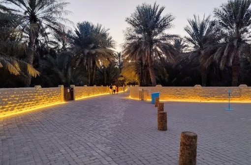 See Dunia : الاماكن السياحية في العين 