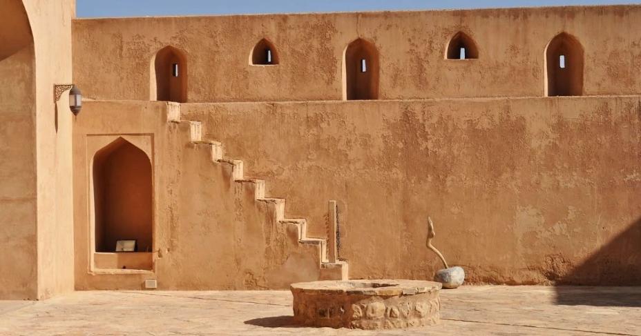 See Dunia : الاماكن السياحية في الفجيرة 