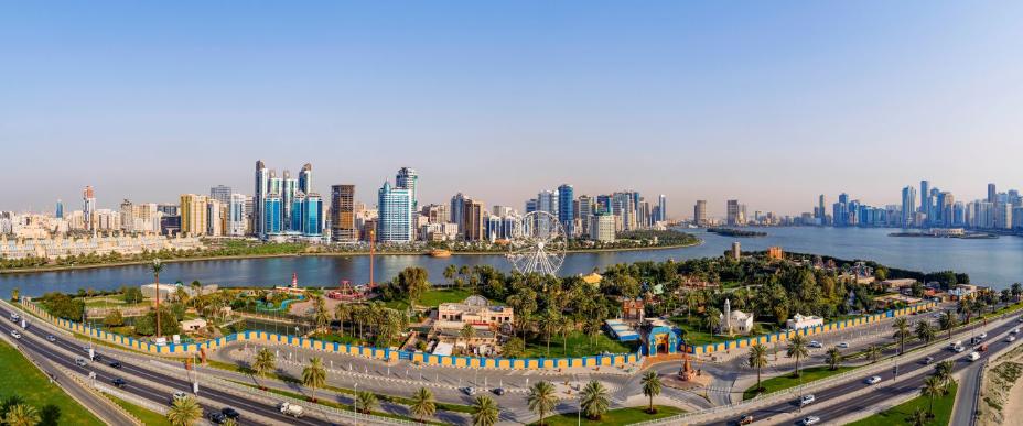   See Dunia : الاماكن السياحية فيالشارقة  