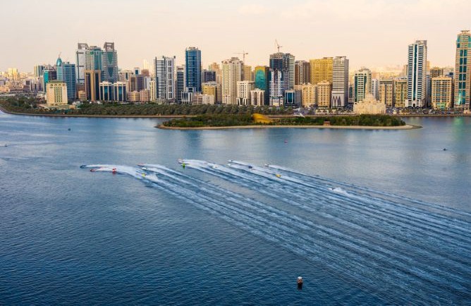 Sharjah : الدليل السياحي الشارقة 