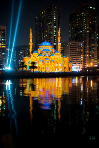 Sharjah : الدليل السياحي  الشارقة 